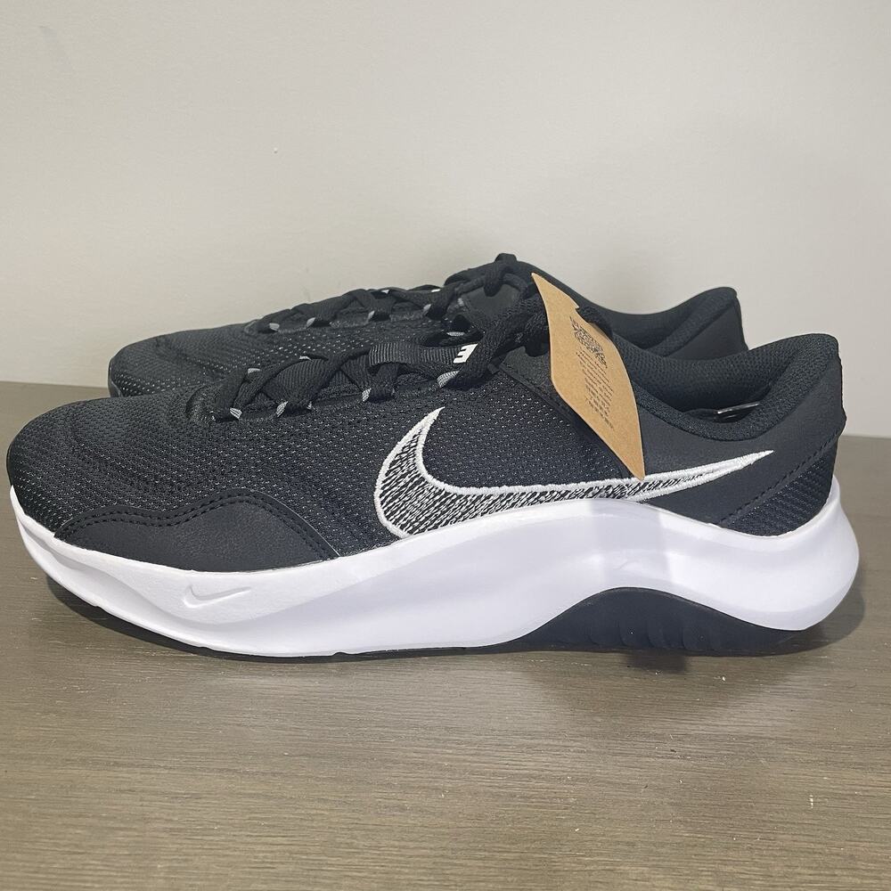 Nike Mens Size 10 Shoes NEW Legend Essential 3 Next Nature Black White DM1120